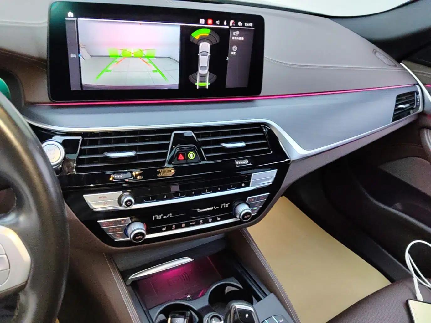 BMW 5 Series New Energy 2022 Restyled 535Le M Sport Package — миниатюра 15