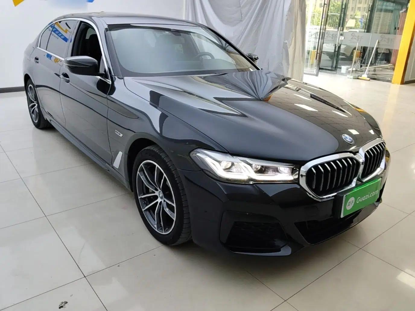 BMW 5 Series New Energy 2022 Restyled 535Le M Sport Package — миниатюра 3