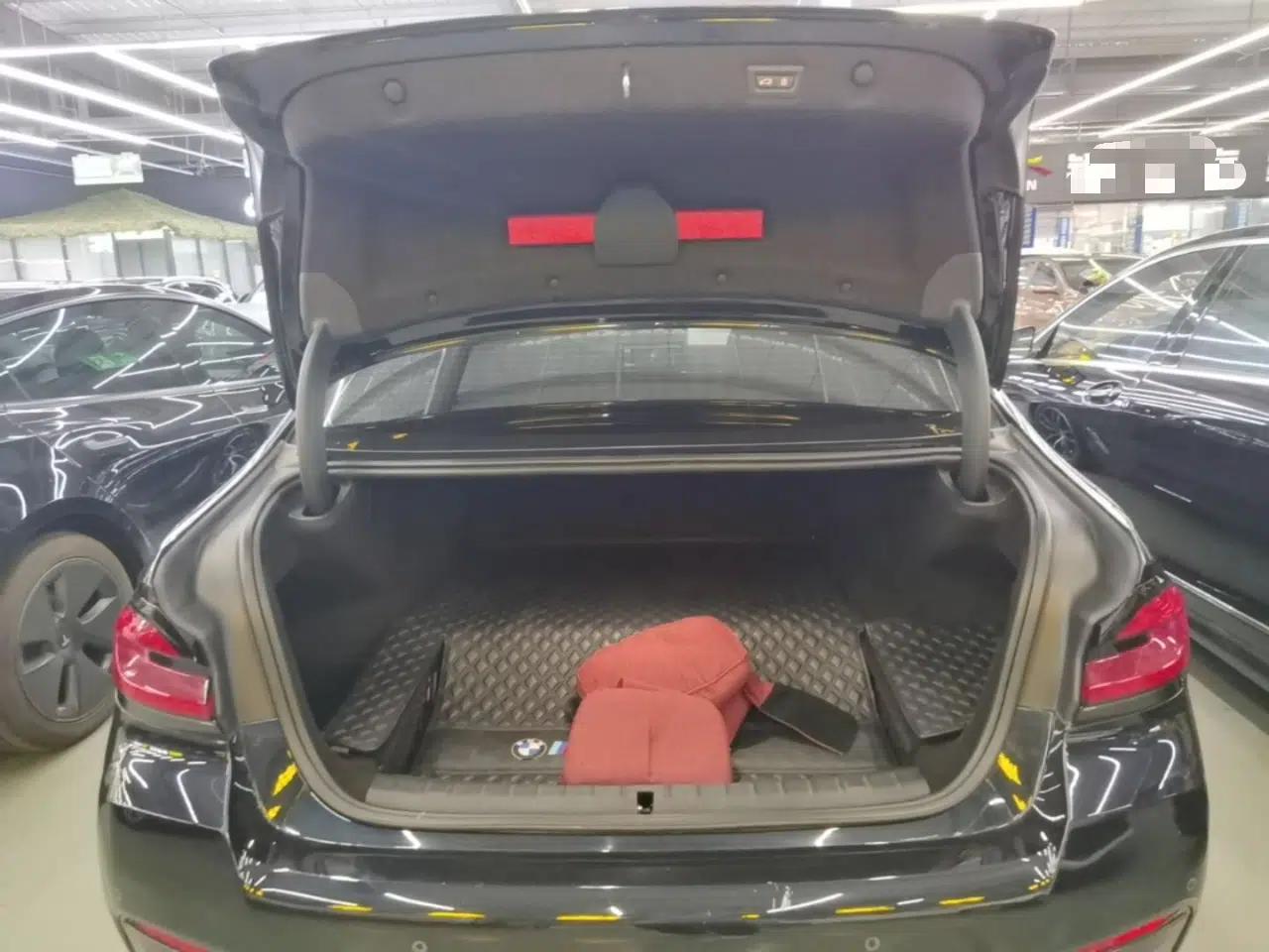 BMW 5 Series New Energy 2021 535Le M Sport Package — миниатюра 27