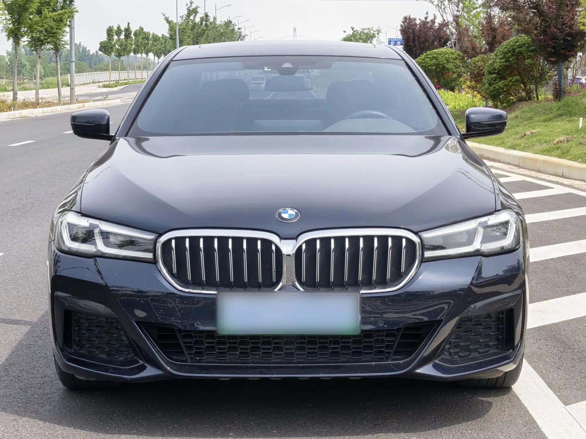 BMW 5 Series New Energy 2021 535Le M Sport Package — миниатюра 2