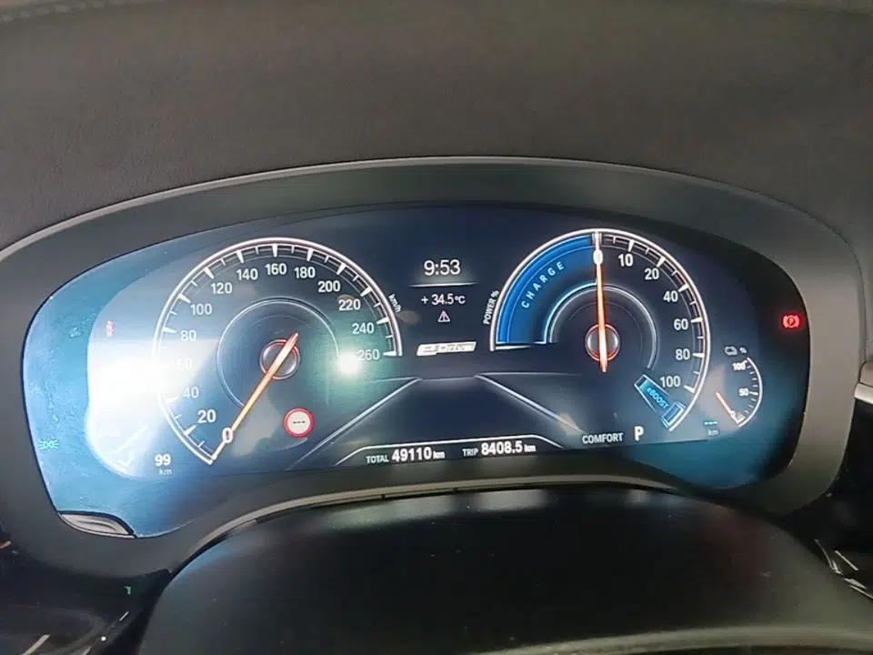 BMW 5 Series New Energy 2019 Updated 530Le Pioneer Edition — миниатюра 21