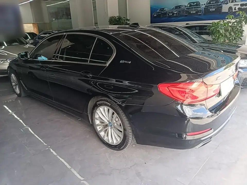 BMW 5 Series New Energy 2019 Updated 530Le Pioneer Edition — миниатюра 4