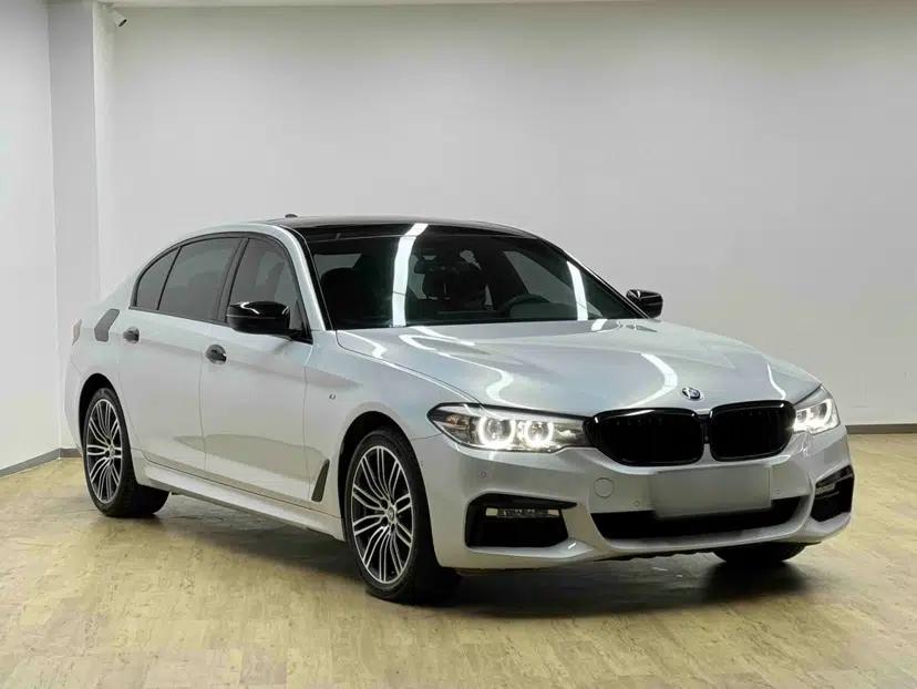 BMW 5 Series 2018 Facelifted 530Li xDrive M Sport Package — миниатюра 3