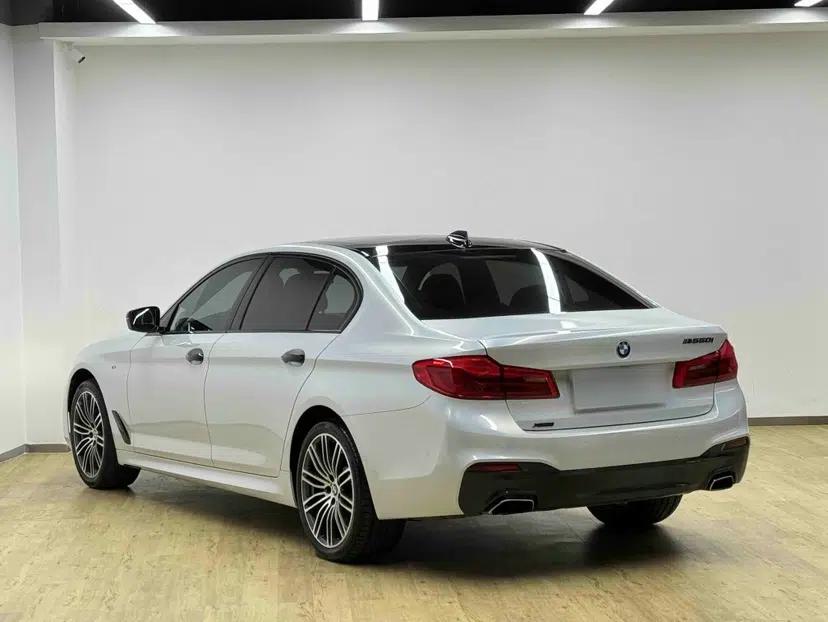 BMW 5 Series 2018 Facelifted 530Li xDrive M Sport Package — миниатюра 4