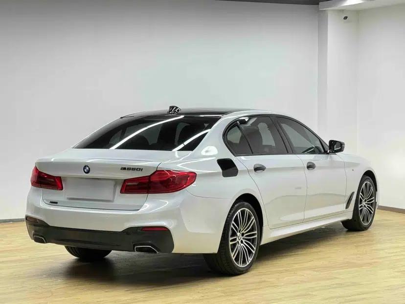 BMW 5 Series 2018 Facelifted 530Li xDrive M Sport Package — миниатюра 6