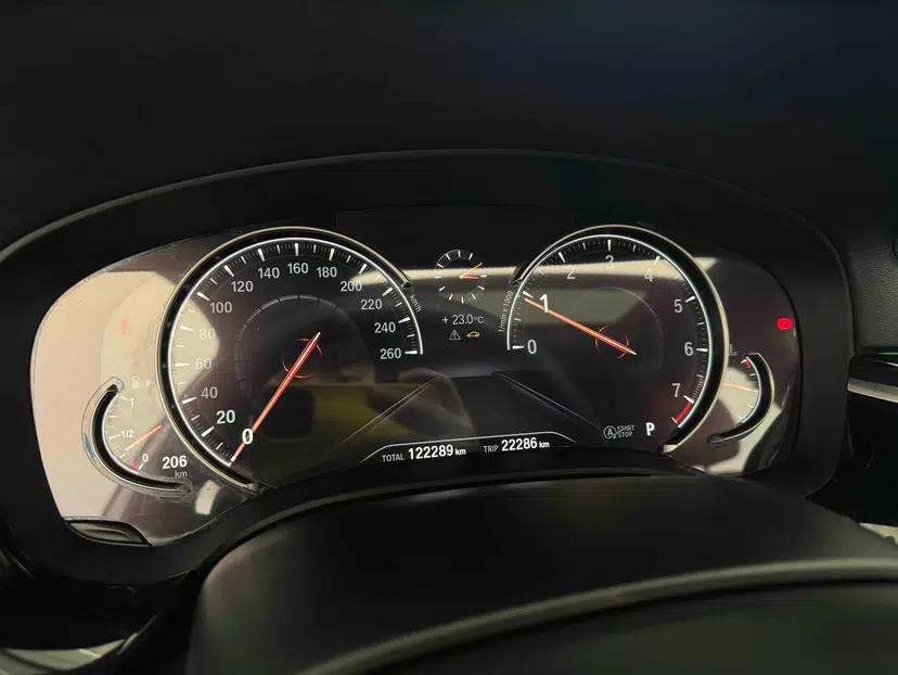 BMW 5 Series 2018 Facelifted 530Li xDrive M Sport Package — миниатюра 7