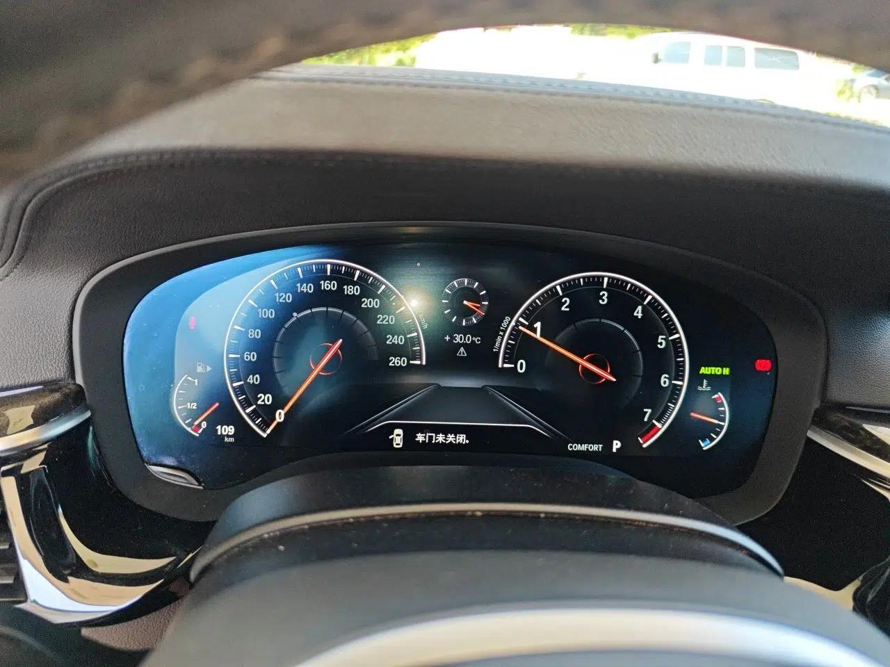 BMW 5 Series 2019 525Li M Sport Package — миниатюра 11