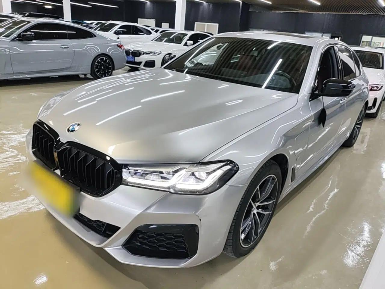 BMW 5 Series New Energy 2021 535Le M Sport Package — миниатюра 1