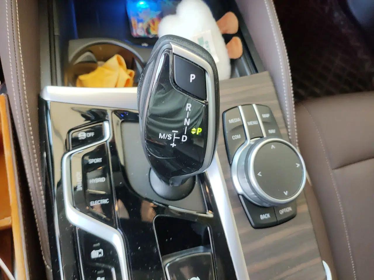BMW 5 Series New Energy 2021 535Le Luxury Package — миниатюра 14