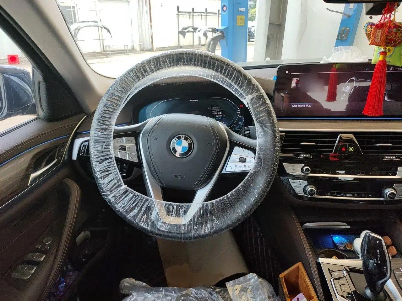BMW 5 Series New Energy 2021 535Le Luxury Package — миниатюра 10