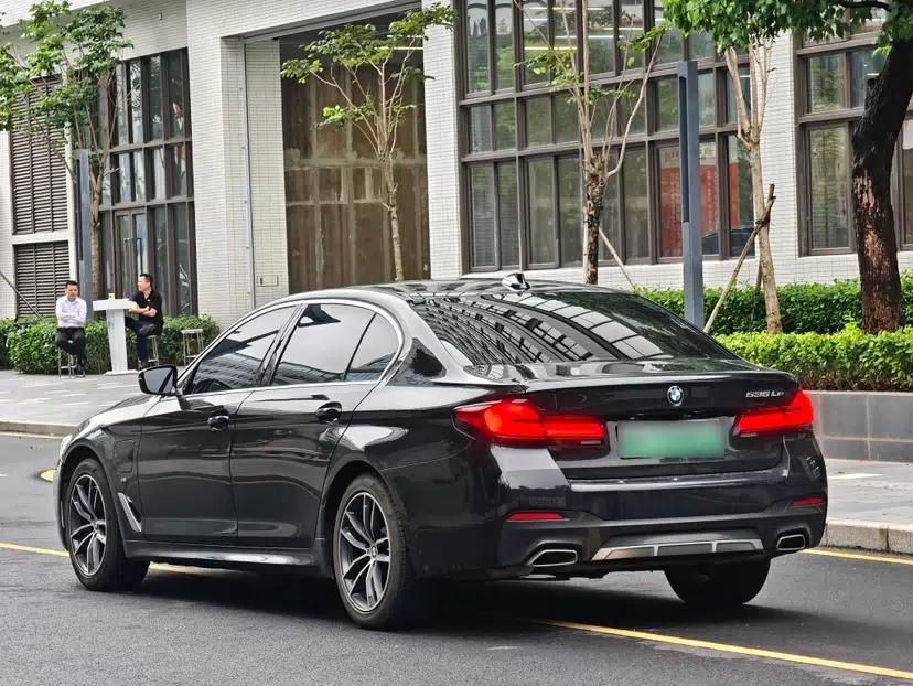 BMW 5 Series New Energy 2022 535Le M Sport Package — миниатюра 13