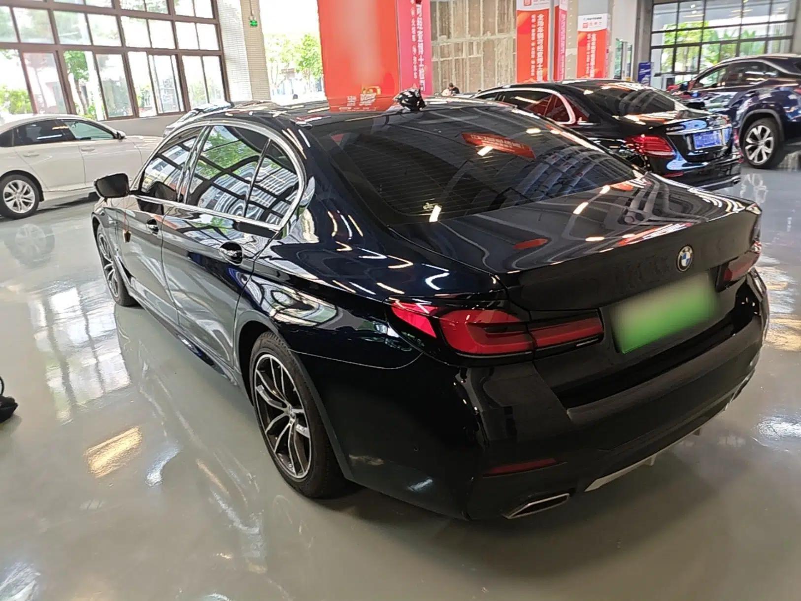 BMW 5 Series New Energy 2022 535Le M Sport Package — миниатюра 4