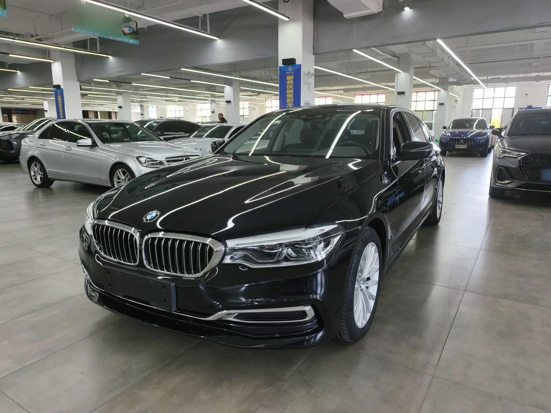 BMW 5 Series New Energy 2020 Mileage Upgrade Version 530Le Luxury Package — миниатюра 1