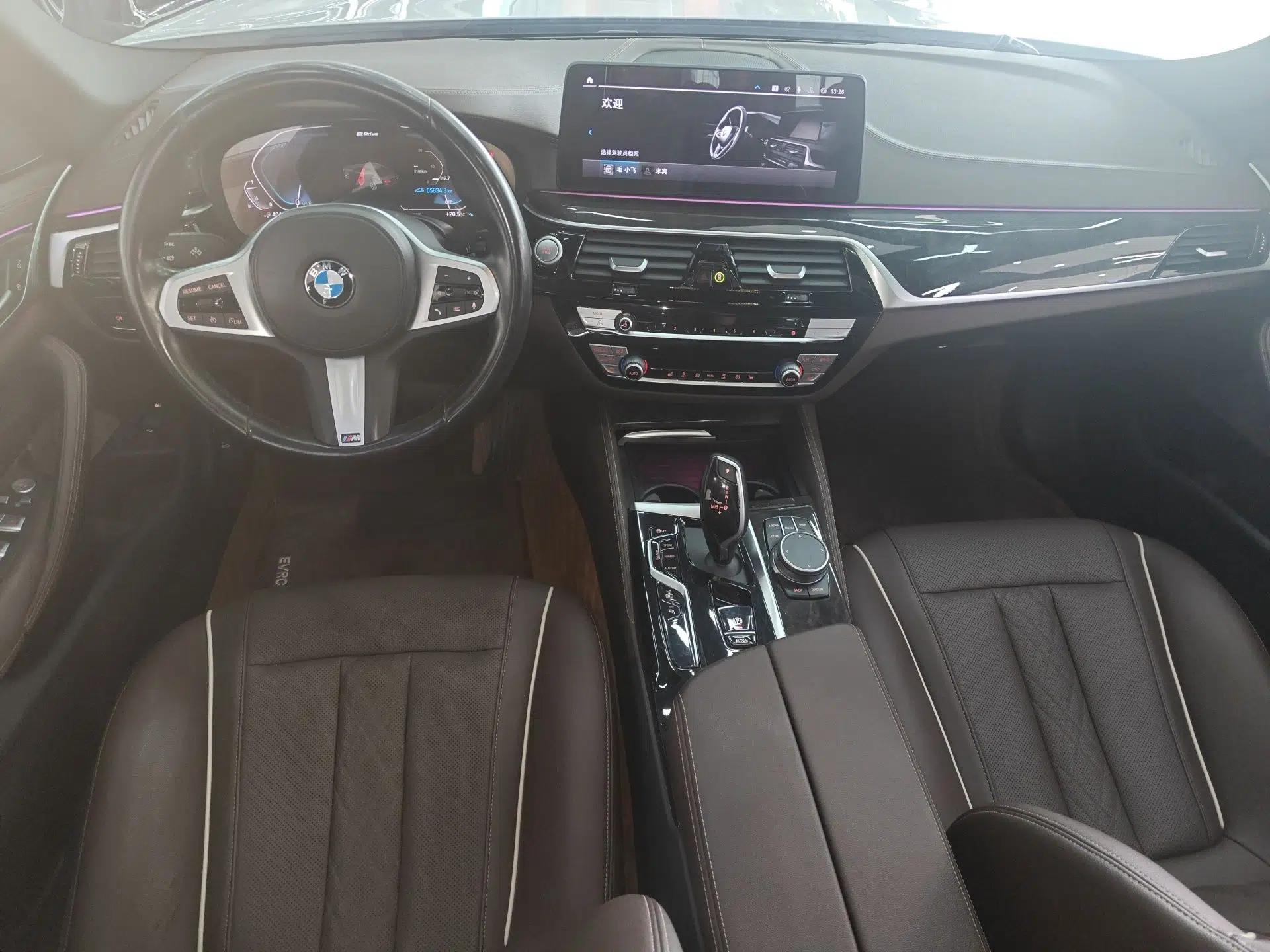 BMW 5 Series New Energy 2022 535Le M Sport Package — миниатюра 17