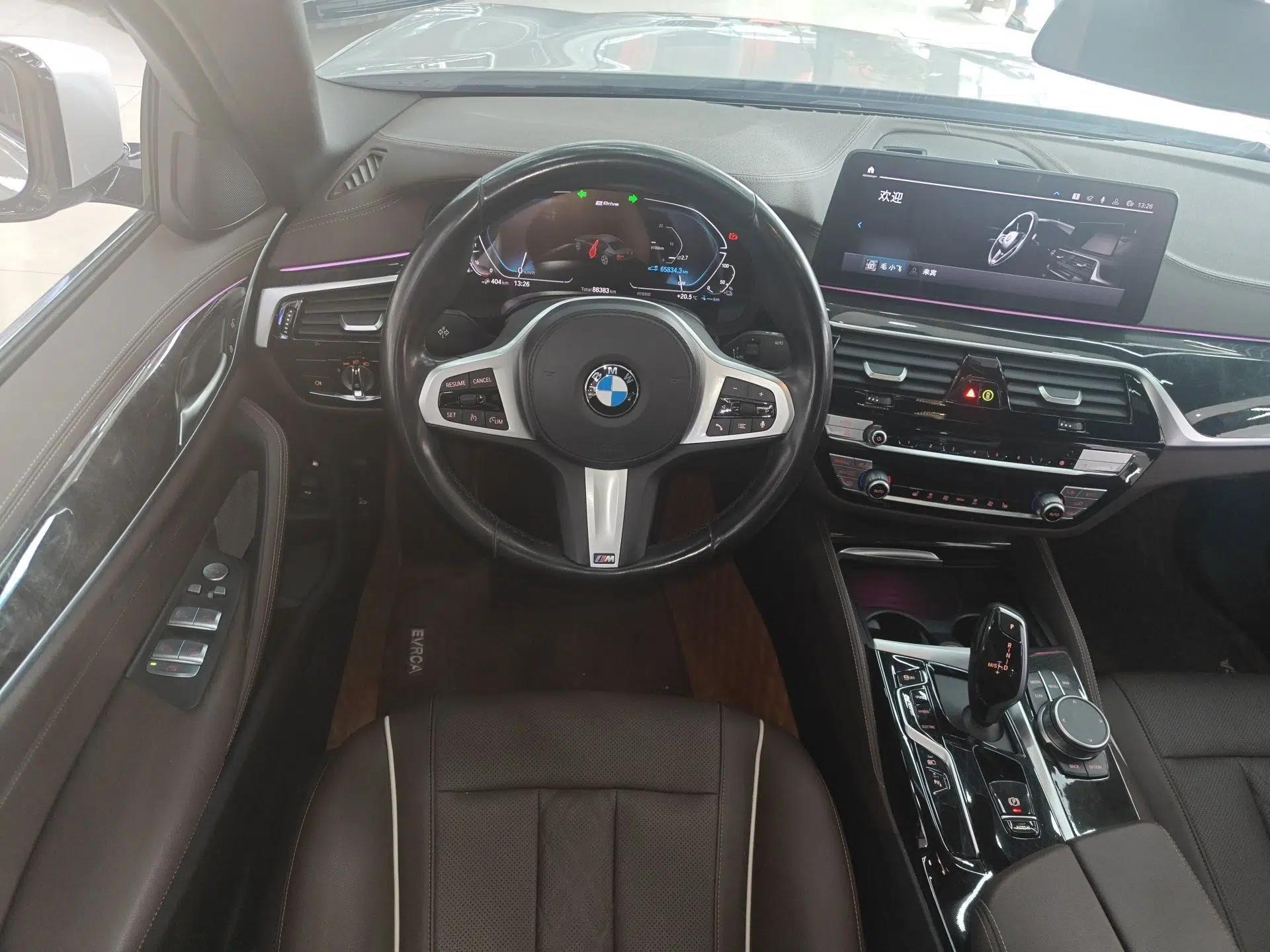BMW 5 Series New Energy 2022 535Le M Sport Package — миниатюра 18