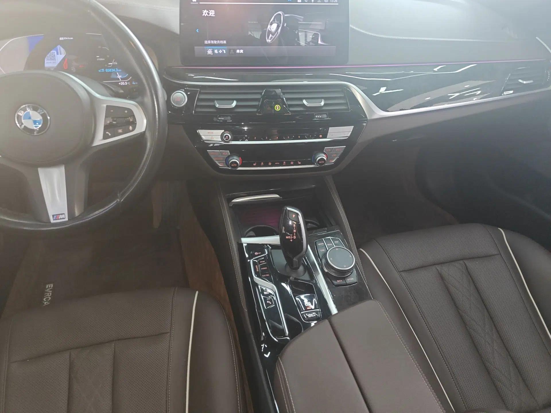 BMW 5 Series New Energy 2022 535Le M Sport Package — миниатюра 20