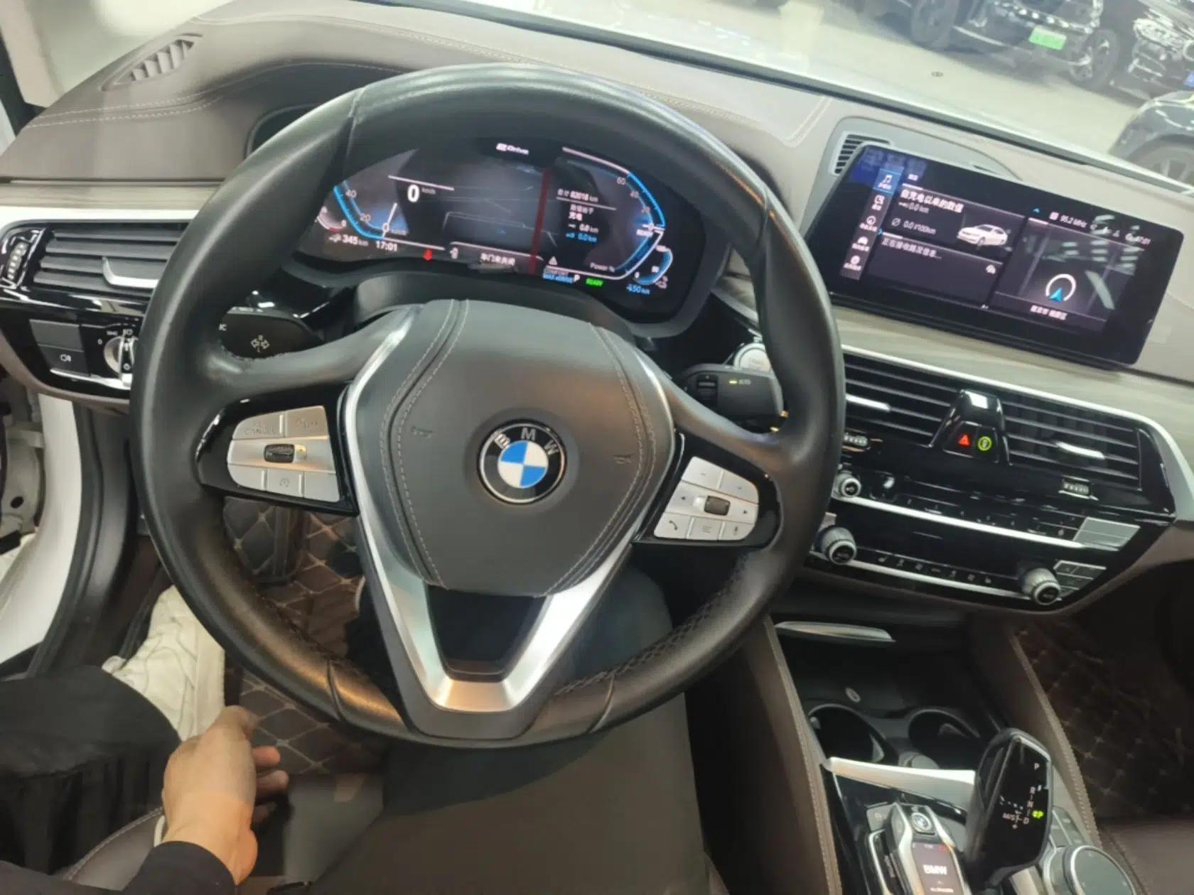 BMW 5 Series New Energy 2020 Mileage Upgrade Version 530Le Luxury Package — миниатюра 13