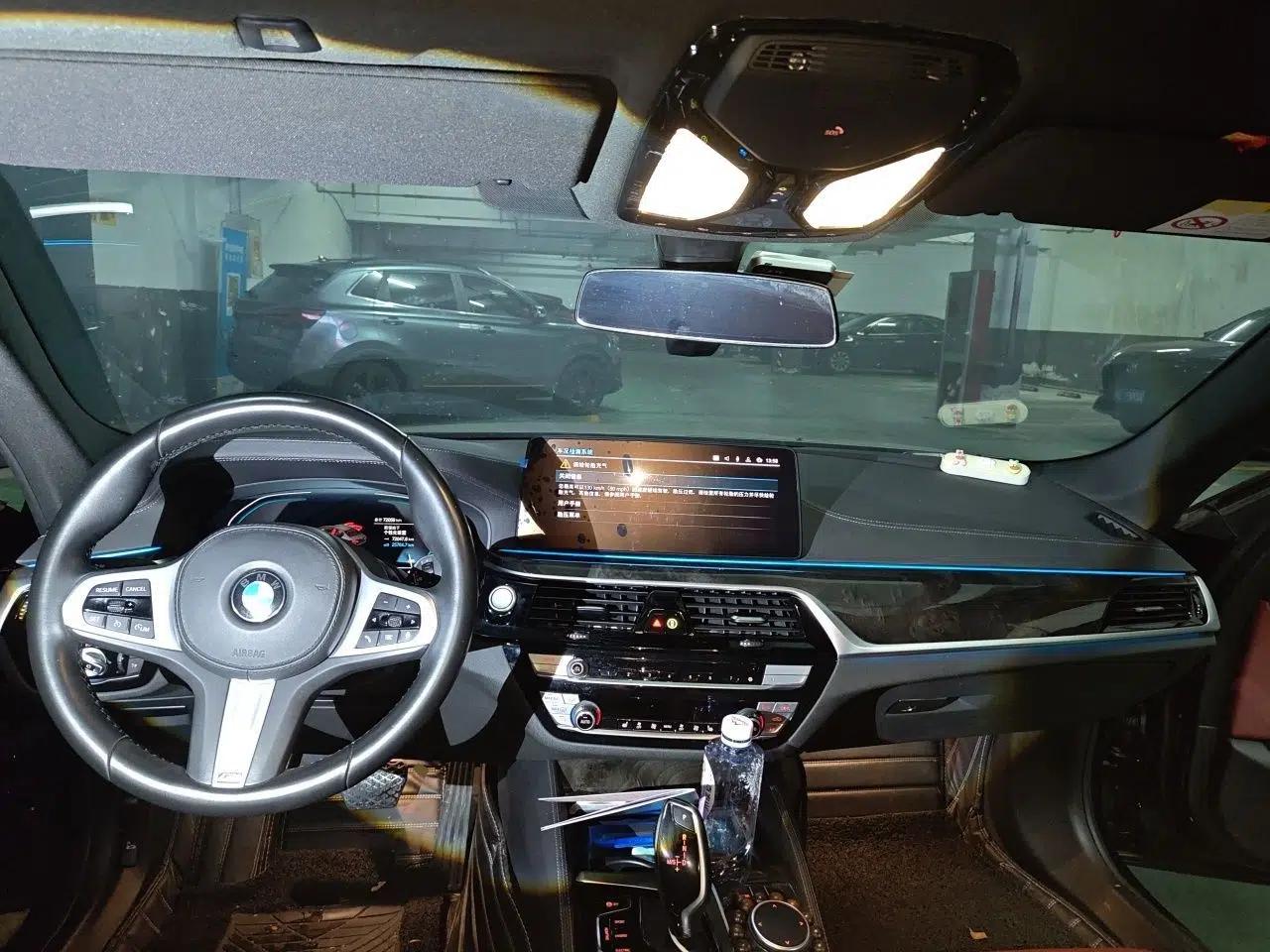 BMW 5 Series New Energy 2021 Restyled 535Le M Sport Package — миниатюра 9