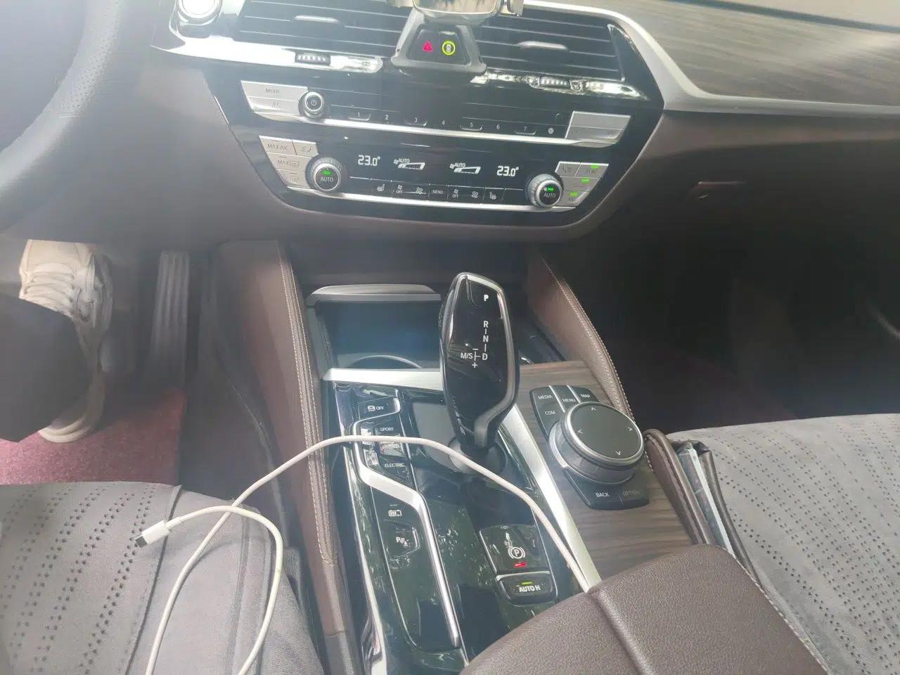 BMW 5 Series New Energy 2021 535Le Luxury Package — миниатюра 14