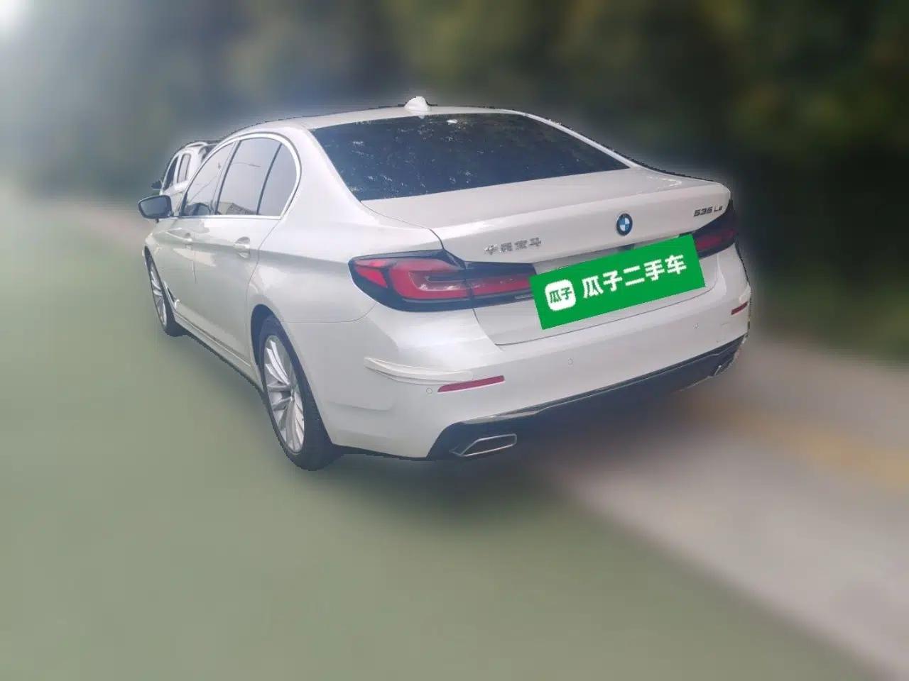 BMW 5 Series New Energy 2021 535Le Luxury Package — миниатюра 4