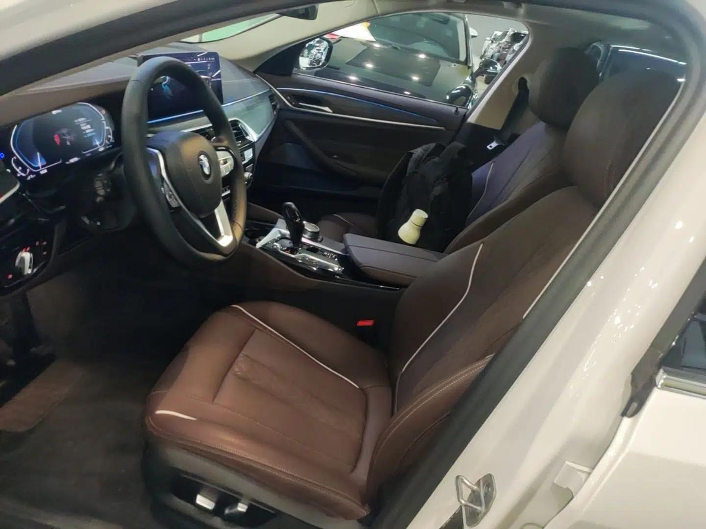 BMW 5 Series New Energy 2021 535Le Luxury Package — миниатюра 17