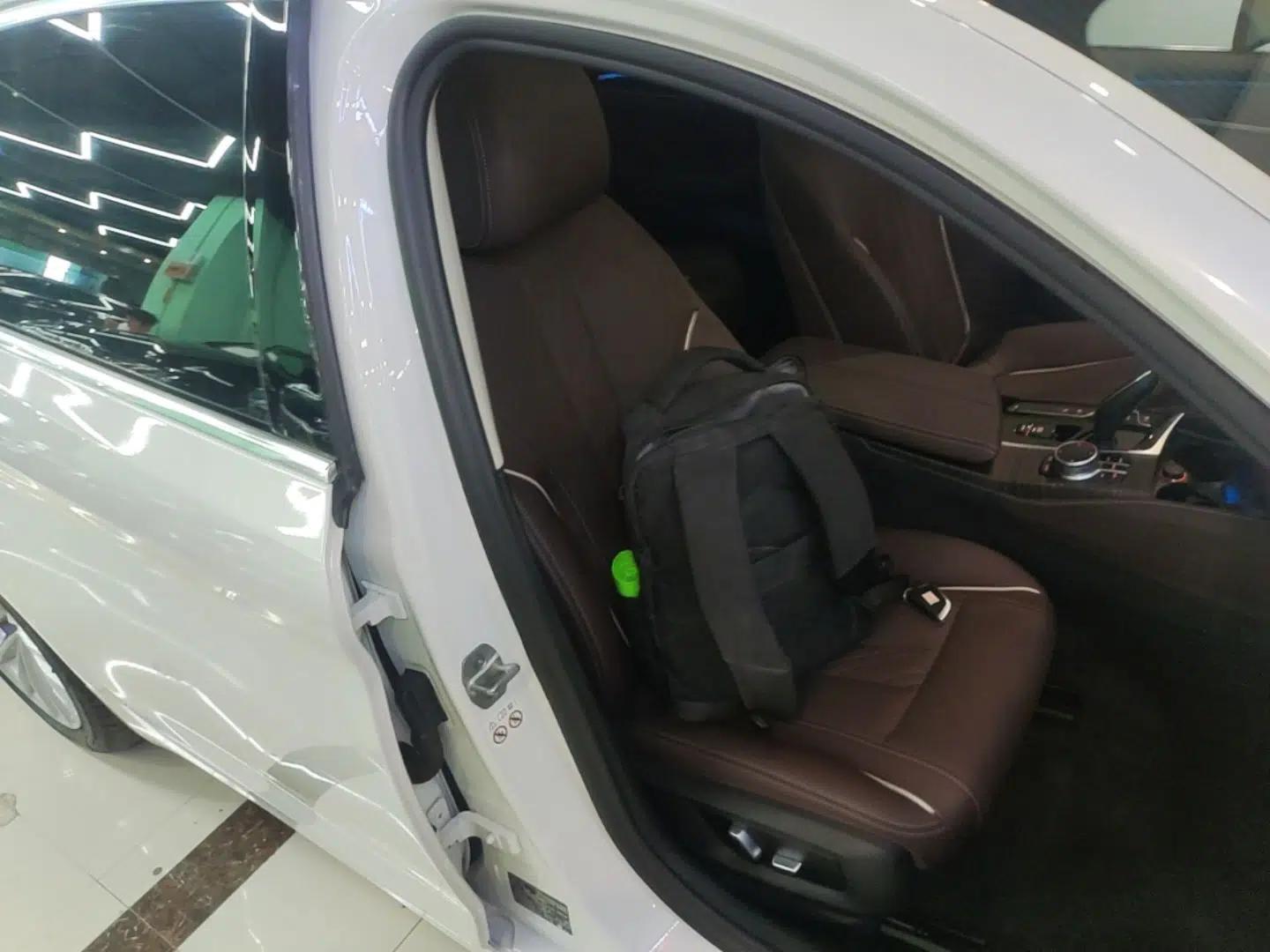 BMW 5 Series New Energy 2021 535Le Luxury Package — миниатюра 19