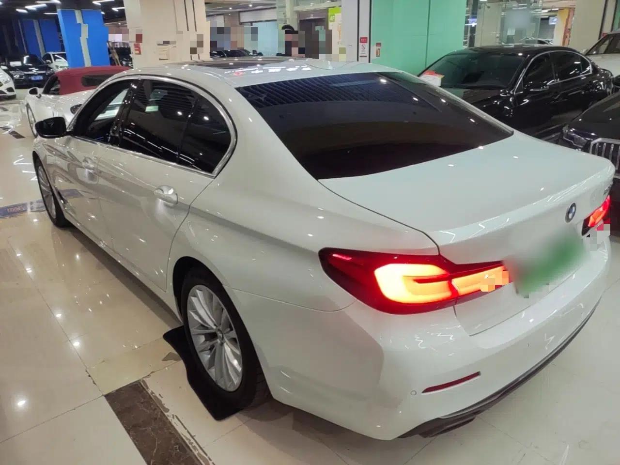 BMW 5 Series New Energy 2021 535Le Luxury Package — миниатюра 4