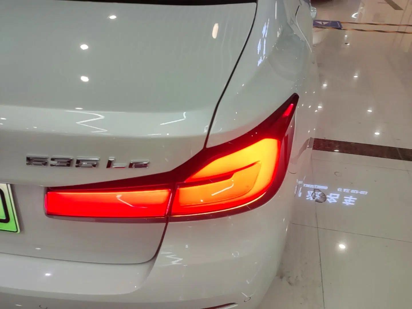 BMW 5 Series New Energy 2021 535Le Luxury Package — миниатюра 9