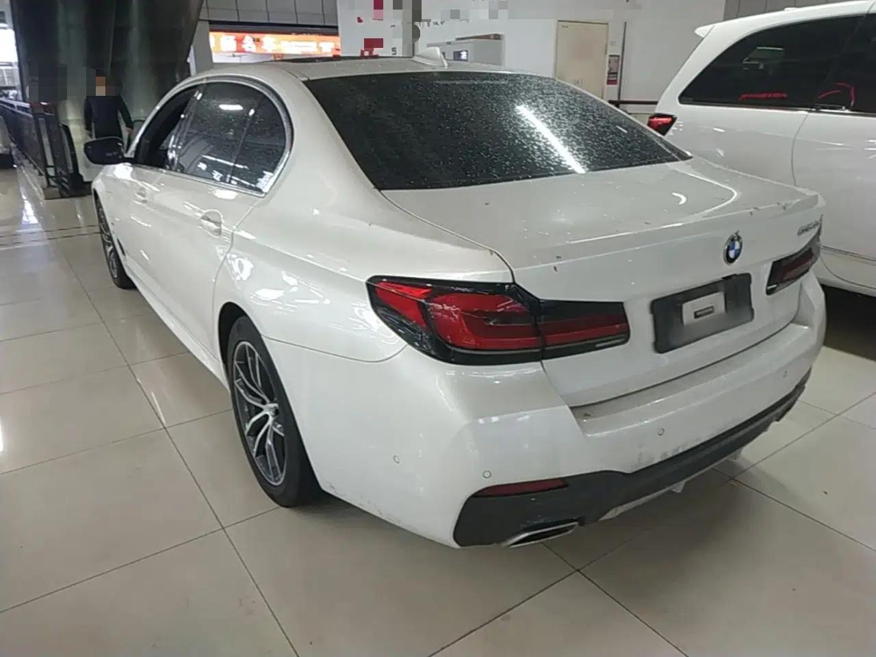 BMW 5 Series New Energy 2021 535Le M Sport Package — миниатюра 4