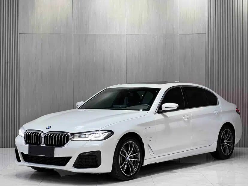 BMW 5 Series New Energy 2021 535Le M Sport Package — миниатюра 1