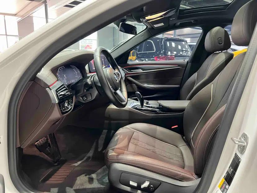 BMW 5 Series New Energy 2021 535Le M Sport Package — миниатюра 13