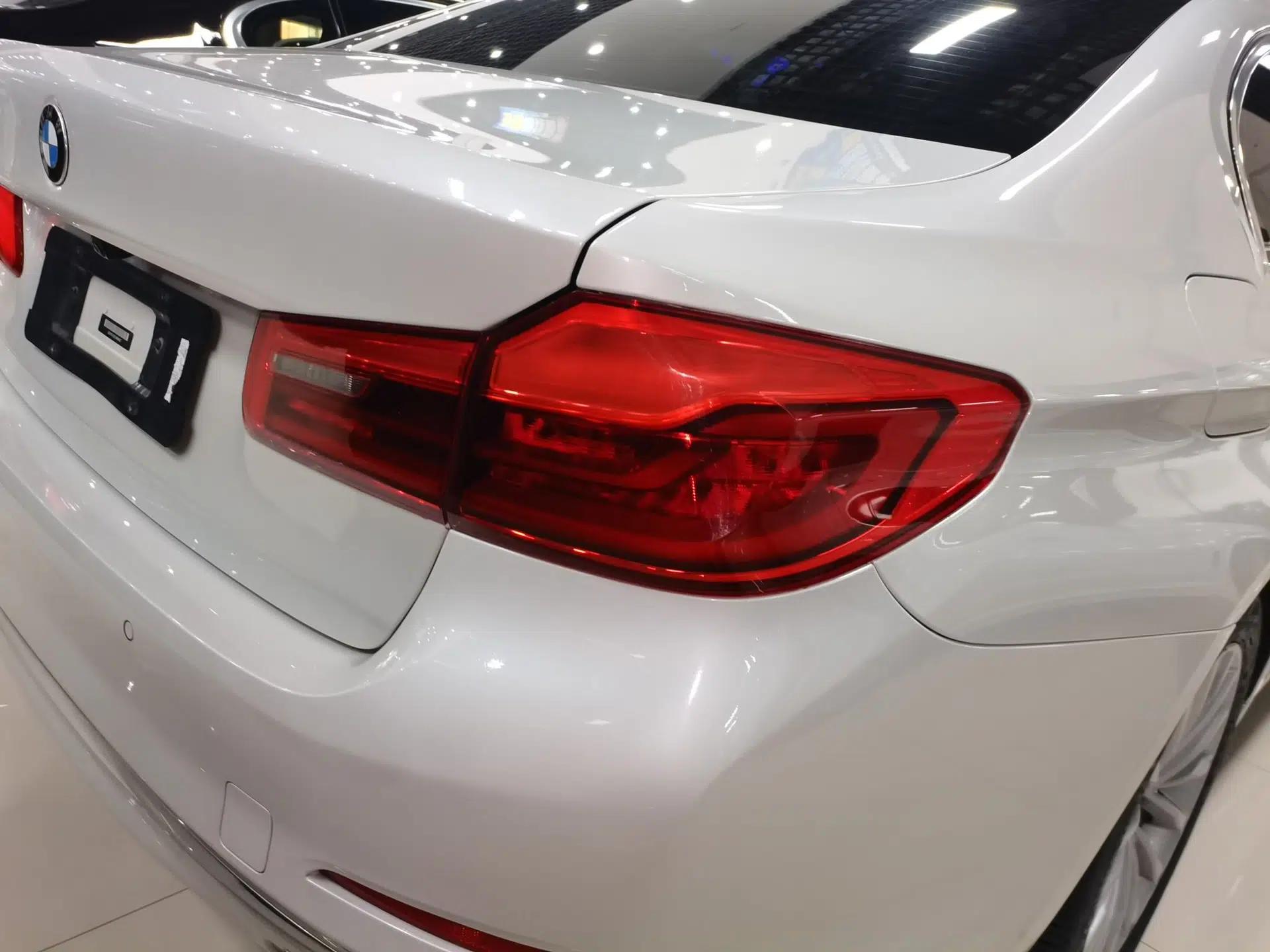 BMW 5 Series New Energy 2020 Mileage Upgrade Version 530Le Pioneer Edition — миниатюра 9