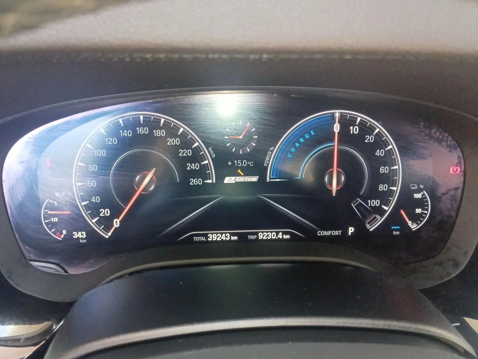 BMW 5 Series New Energy 2019 Updated Version 530Le Luxury Package — миниатюра 14