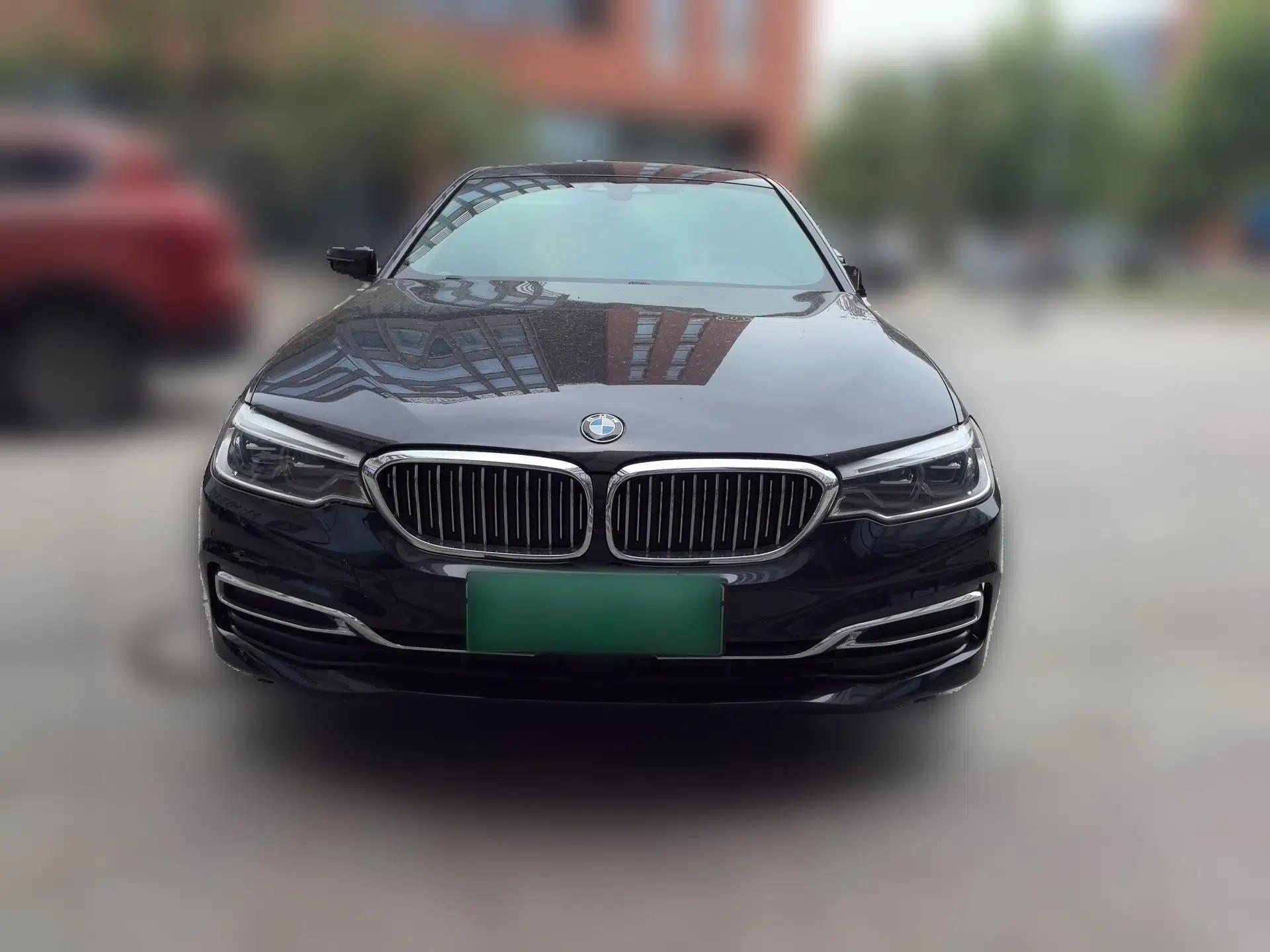 BMW 5 Series New Energy 2020 530Le Pioneer Edition — миниатюра 2