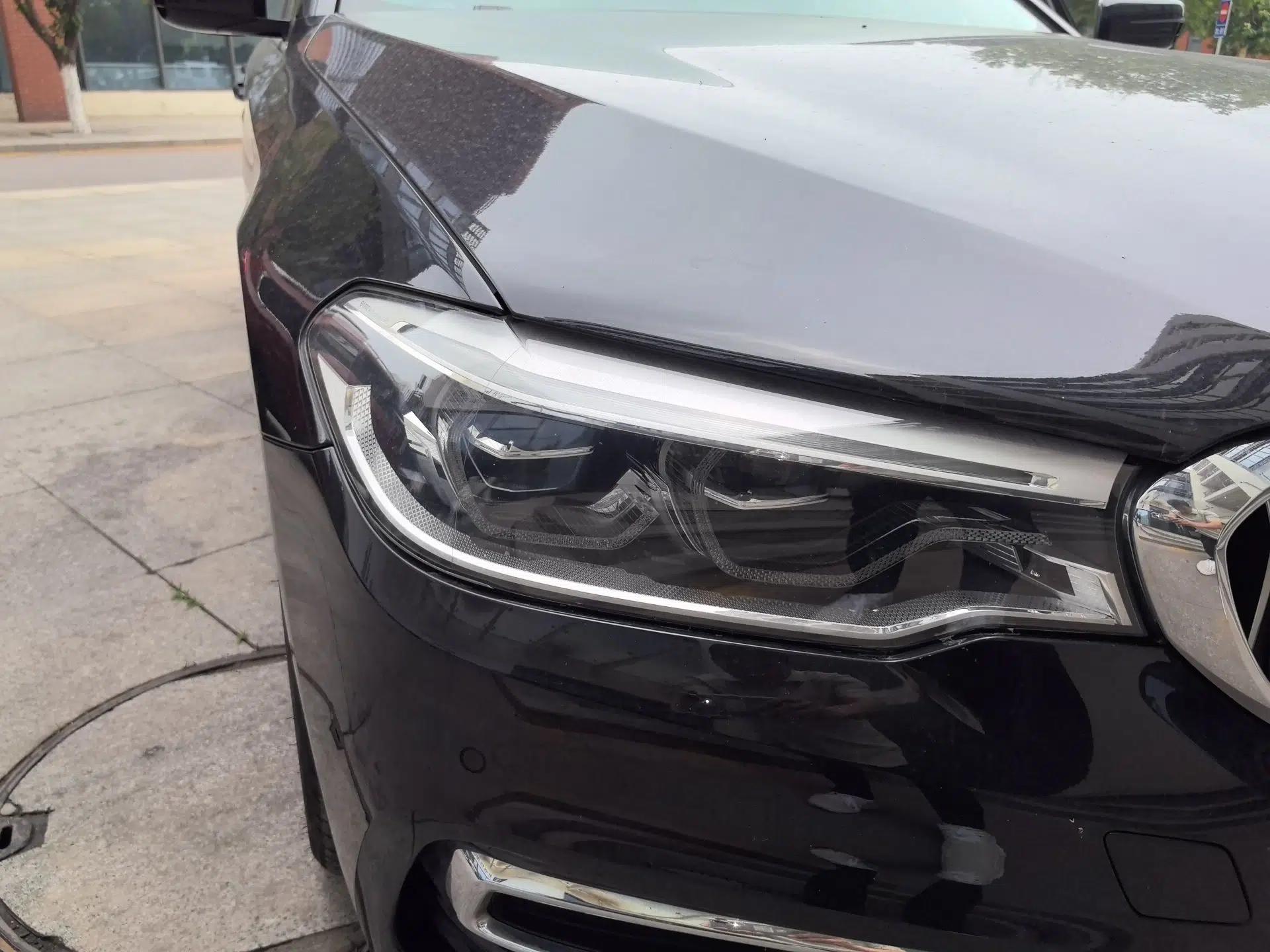 BMW 5 Series New Energy 2020 530Le Pioneer Edition — миниатюра 7
