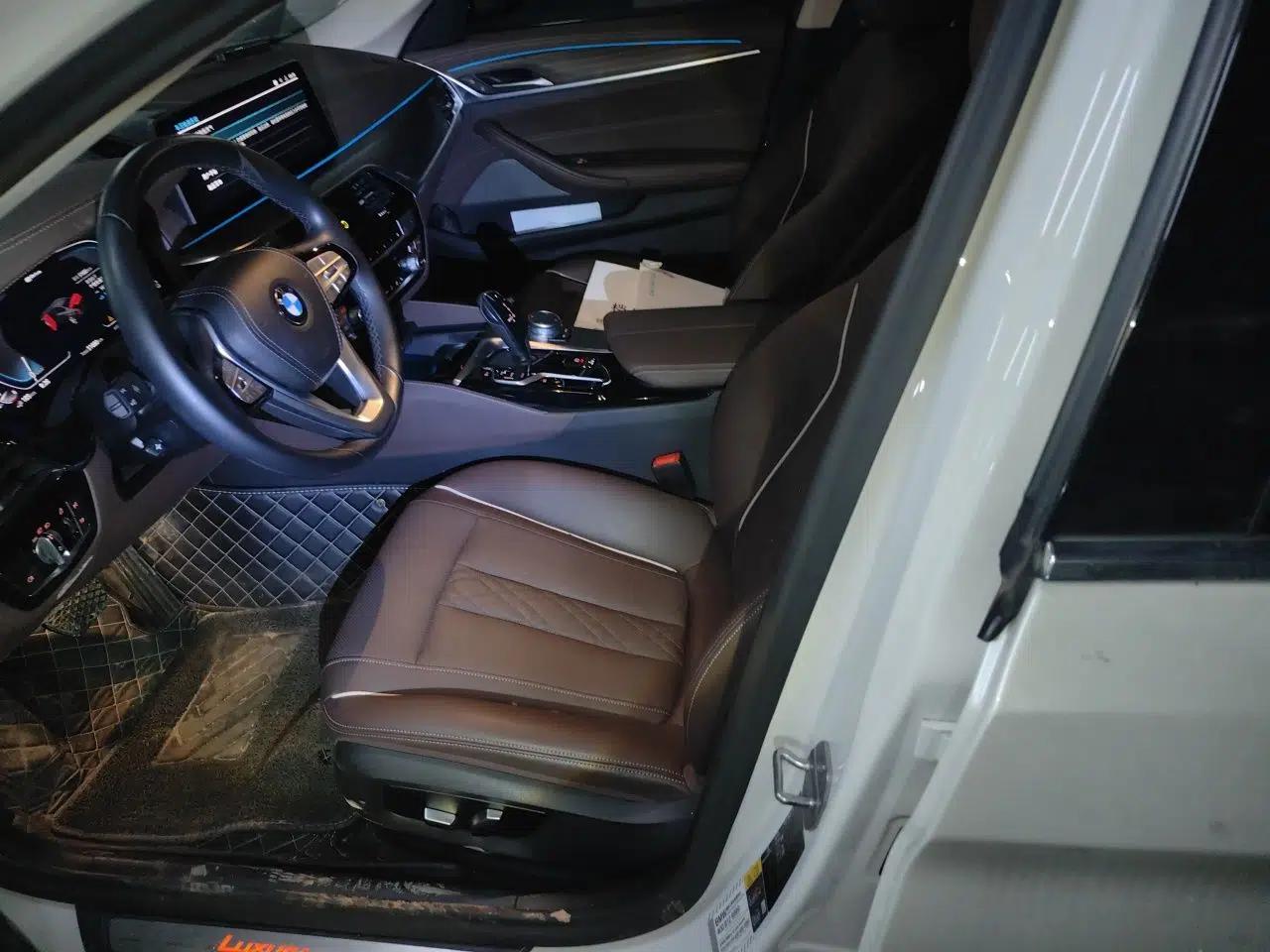 BMW 5 Series New Energy 2021 535Le Luxury Package — миниатюра 15