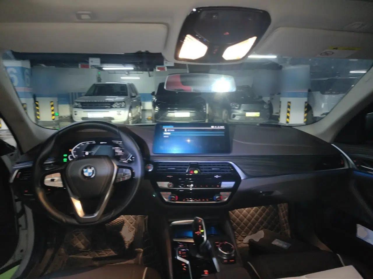 BMW 5 Series New Energy 2021 535Le Luxury Package — миниатюра 9
