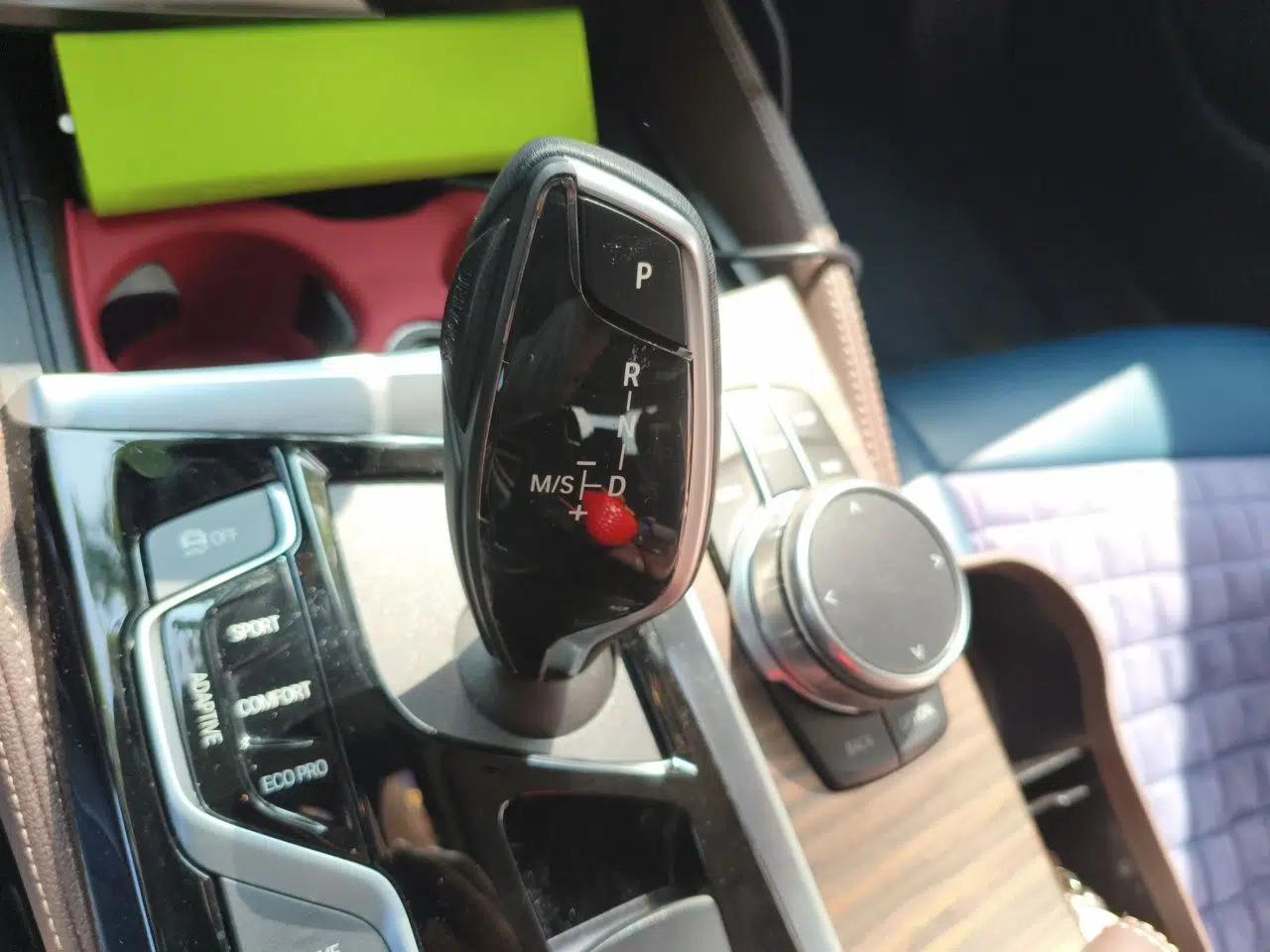 BMW 5 Series New Energy 2019 530Le Luxury Package — миниатюра 14