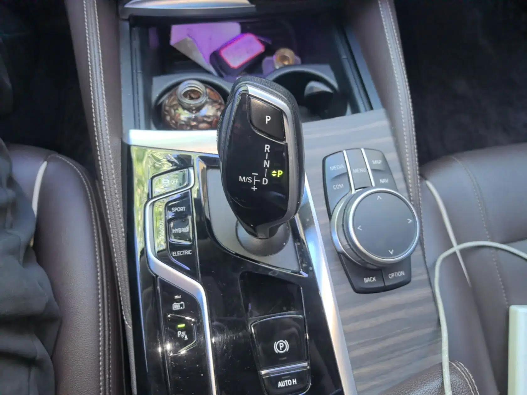 BMW 5 Series New Energy 2022 535Le Luxury Package — миниатюра 21