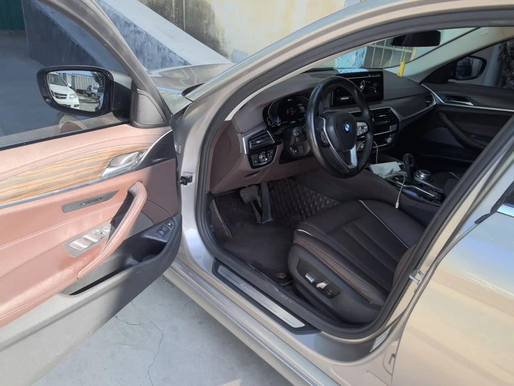 BMW 5 Series New Energy 2022 535Le Luxury Package — миниатюра 23