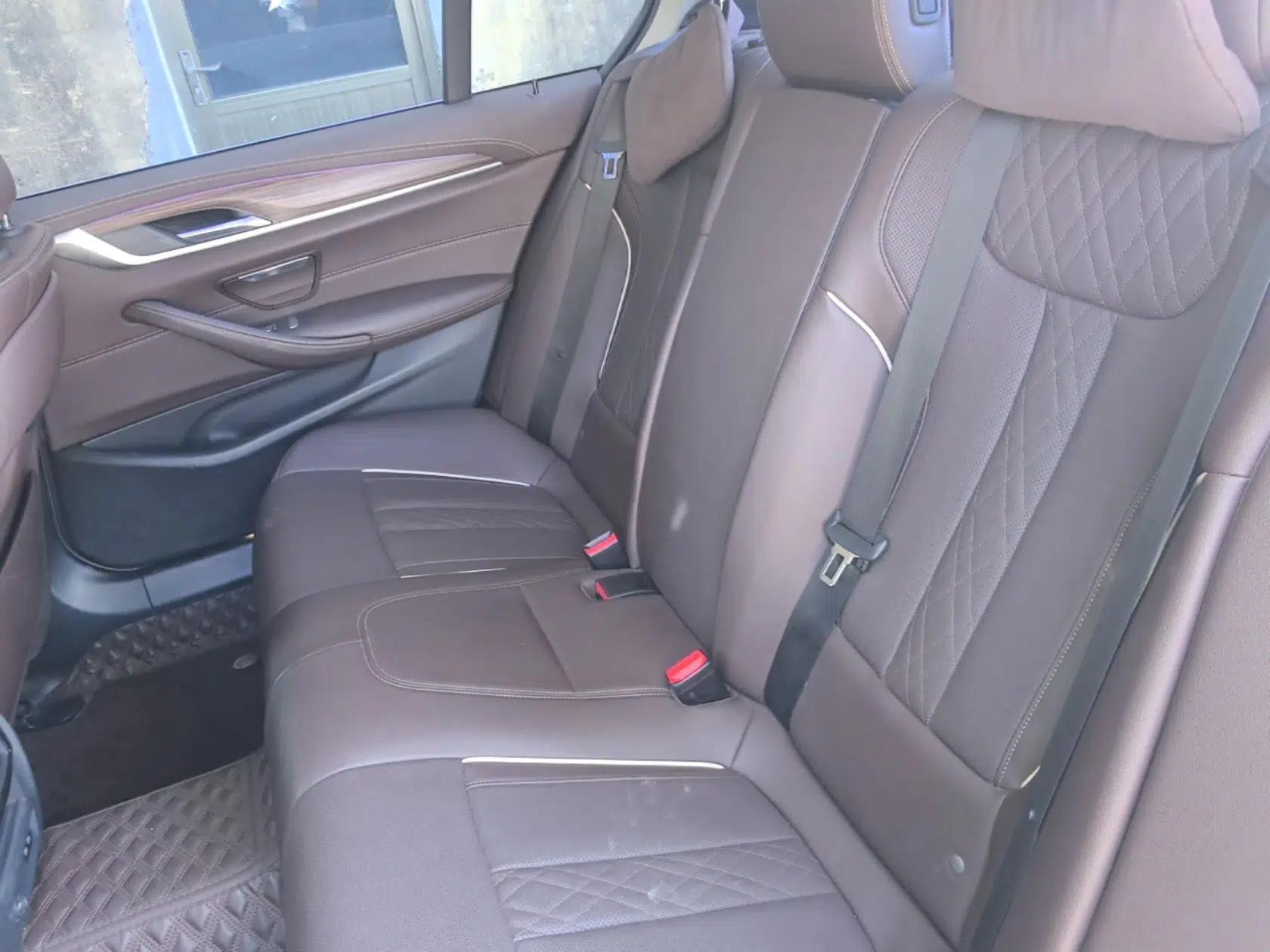 BMW 5 Series New Energy 2022 535Le Luxury Package — миниатюра 25
