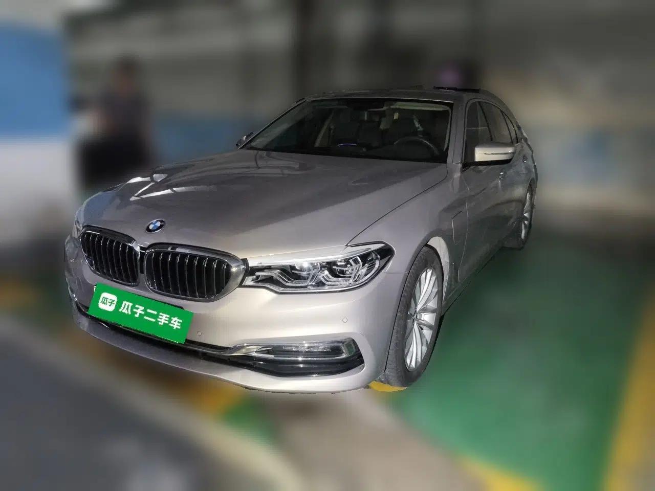 BMW 5 Series New Energy 2019 530Le Luxury Package — миниатюра 1