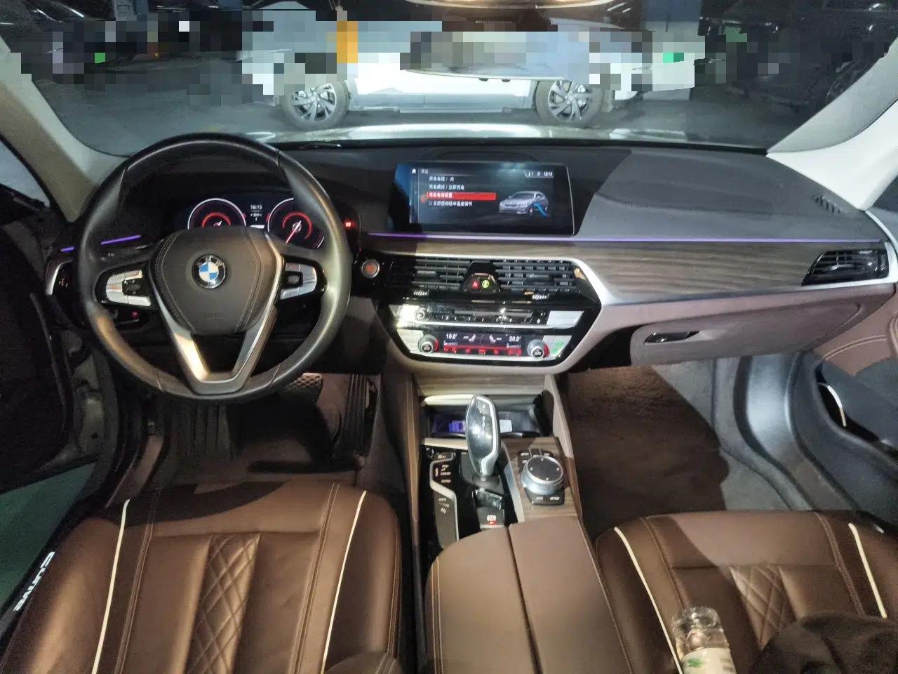 BMW 5 Series New Energy 2019 530Le Luxury Package — миниатюра 9