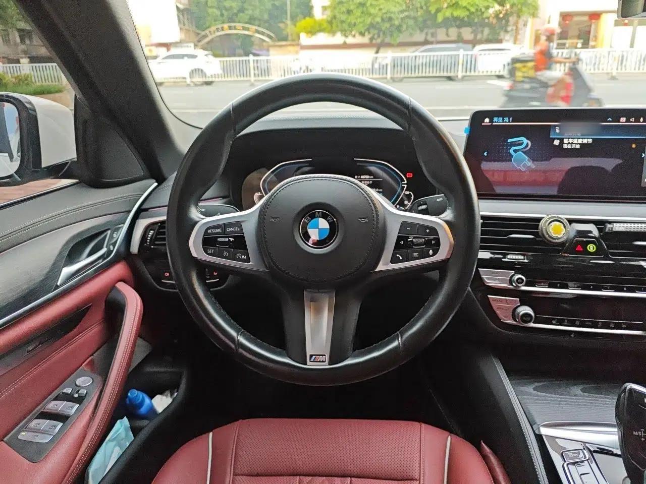 BMW 5 Series New Energy 2021 535Le M Sport Package — миниатюра 10