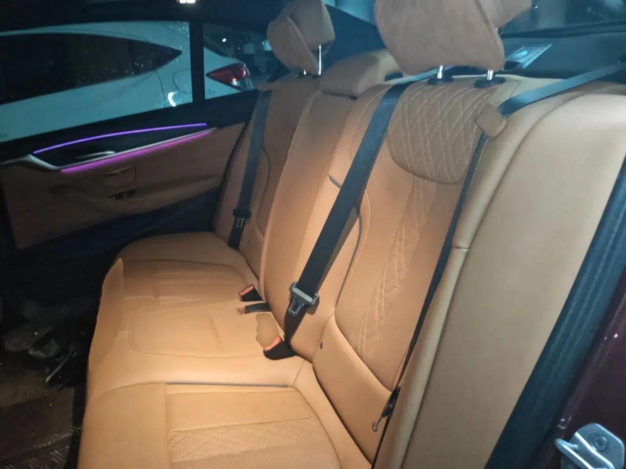 BMW 5 Series New Energy 2022 Second Facelift 535Le M Sport Package — миниатюра 17