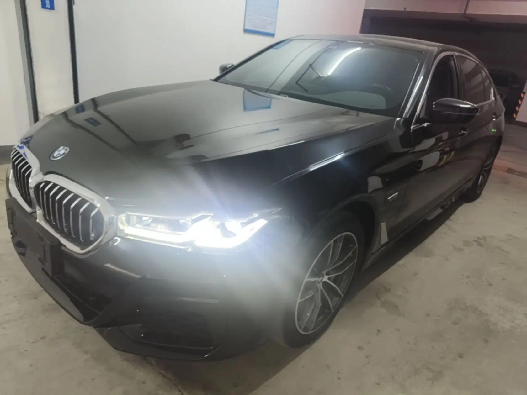 BMW 5 Series New Energy 2022 Restyled 535Le M Sport Package — миниатюра 1