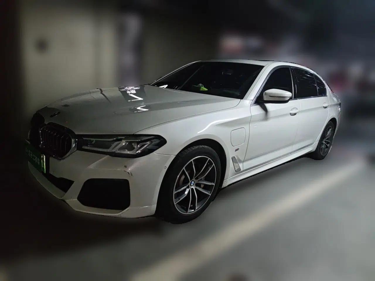 BMW 5 Series New Energy 2021 Restyled 535Le Pioneer Edition M Sport Package — миниатюра 1
