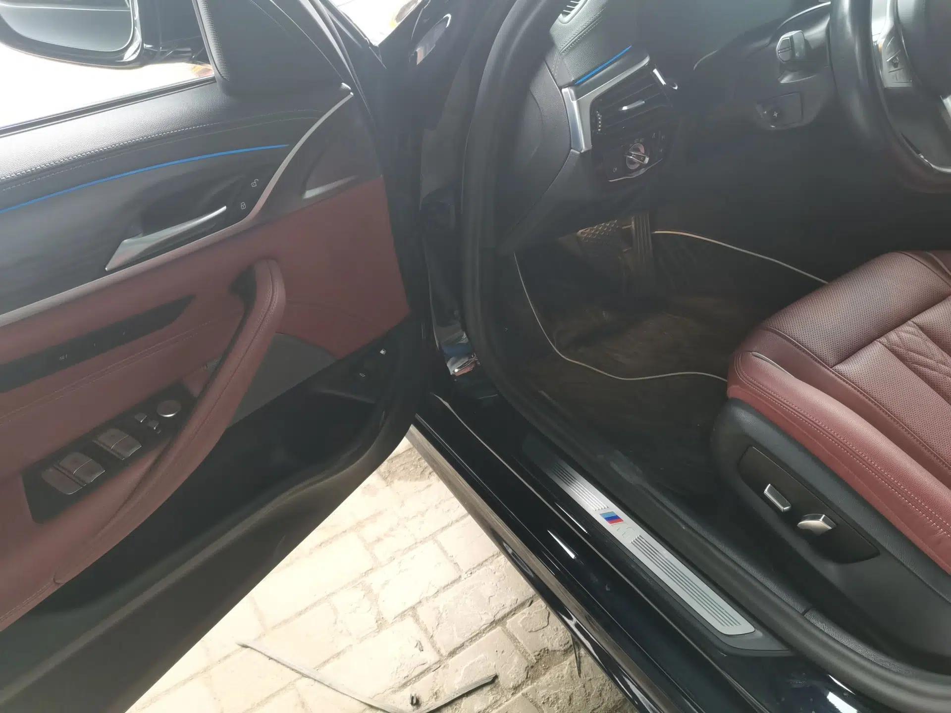 BMW 5 Series New Energy 2022 Second Facelift 535Le M Sport Package — миниатюра 16