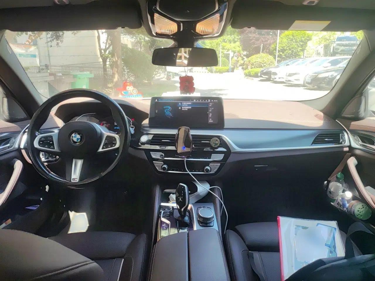 BMW 5 Series New Energy 2021 Restyled 535Le Pioneer Edition M Sport Package — миниатюра 9