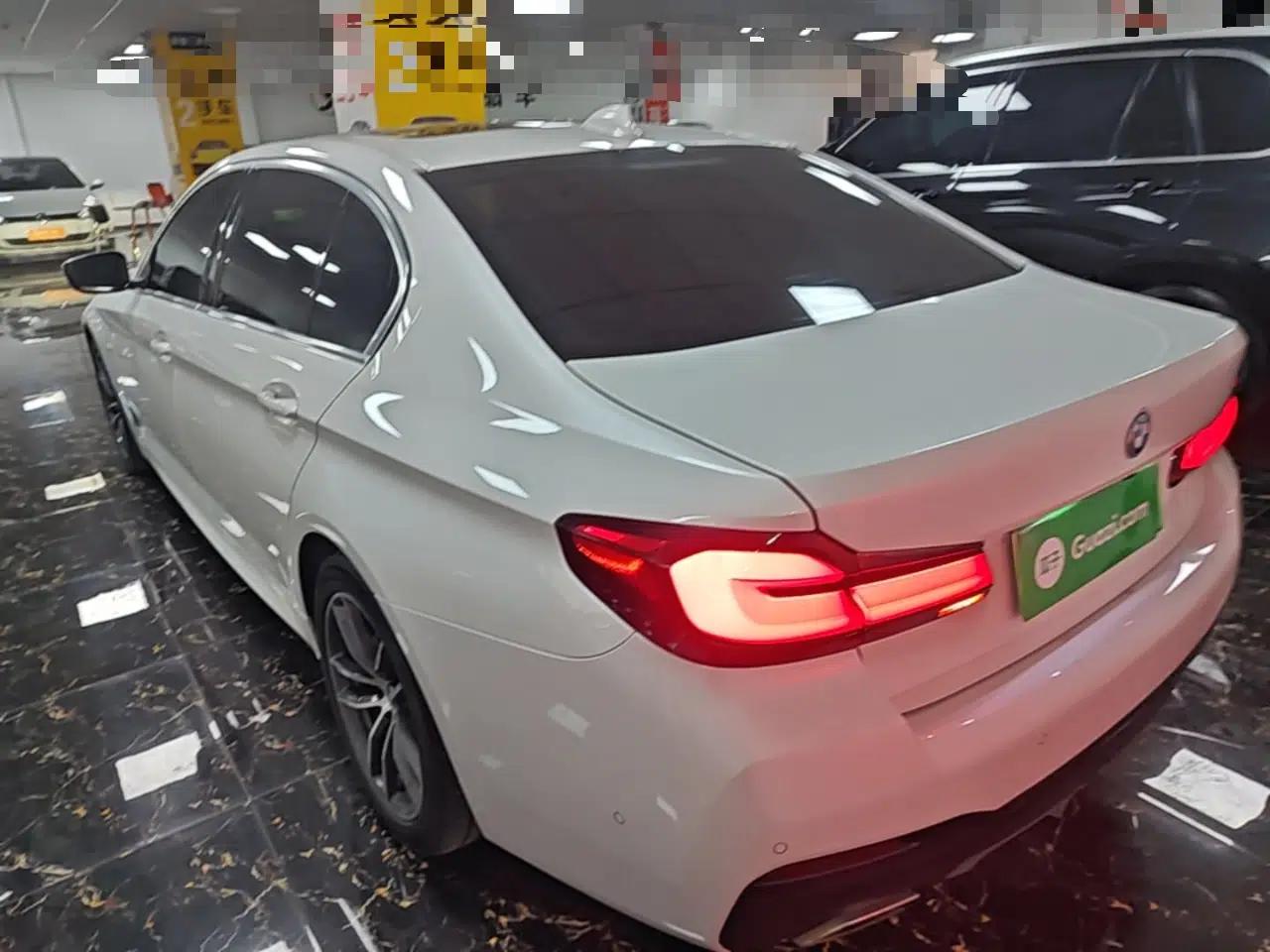 BMW 5 Series New Energy 2022 Restyled 535Le M Sport Package — миниатюра 4